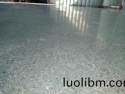 金剛砂地(di)坪(ping)材料(liao)