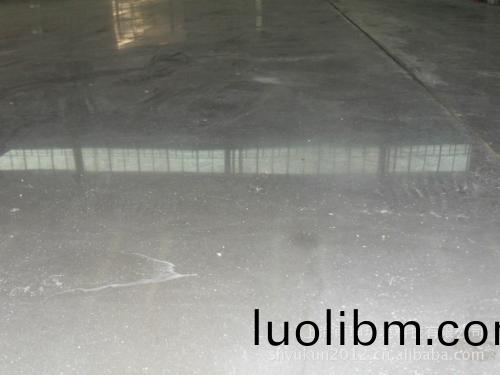 金(jin)剛(gang)砂(sha)地坪材(cai)料(liao)