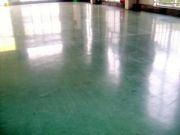 自(zi)流平(ping)水(shui)泥與(yu)水(shui)的配比 自(zi)流平(ping)水(shui)泥與水的(de)配比(bi)