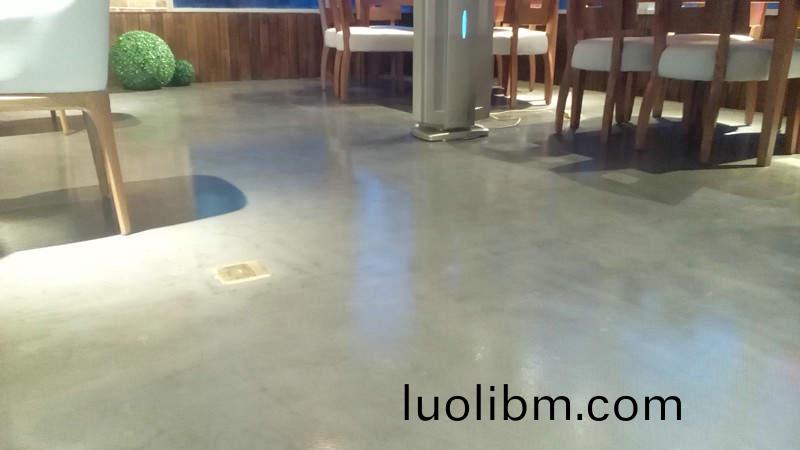 自流(liu)平(ping)水泥的(de)特(te)徴